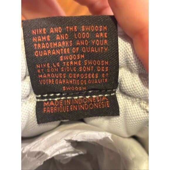 Nike Men's Black & White Dunk Low Retro Lace-up Red Swoosh Sneakers Sz 8.5 NWOT - Picture 6 of 10